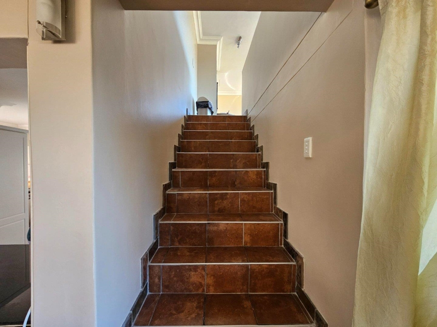 To Let 4 Bedroom Property for Rent in Lovemore Heights Estate Eastern Cape